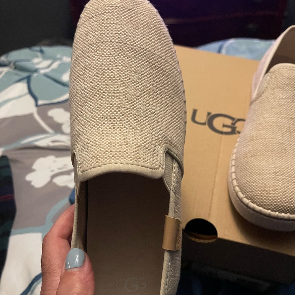 Women’s Size 8.5 Ugg Luciah